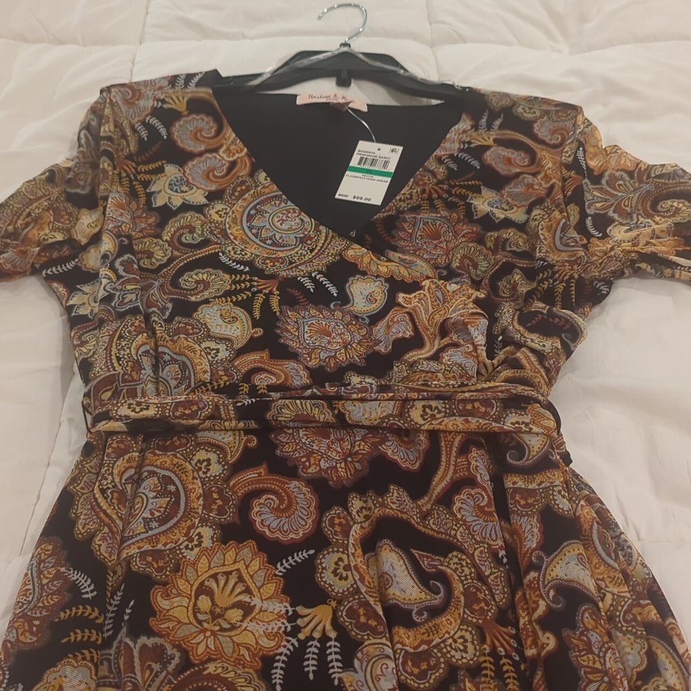 Women's Harlow and Rose Brown Paisley dress - Picture 7 of 9